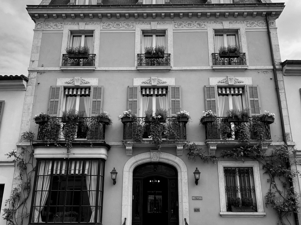 Hotelero — fachada de hotel boutique